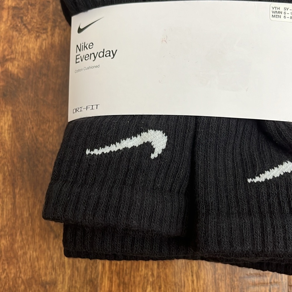 Nike Everyday Crew Cotton Cushioned Socks 6 Pack - Picture 6 of 17
